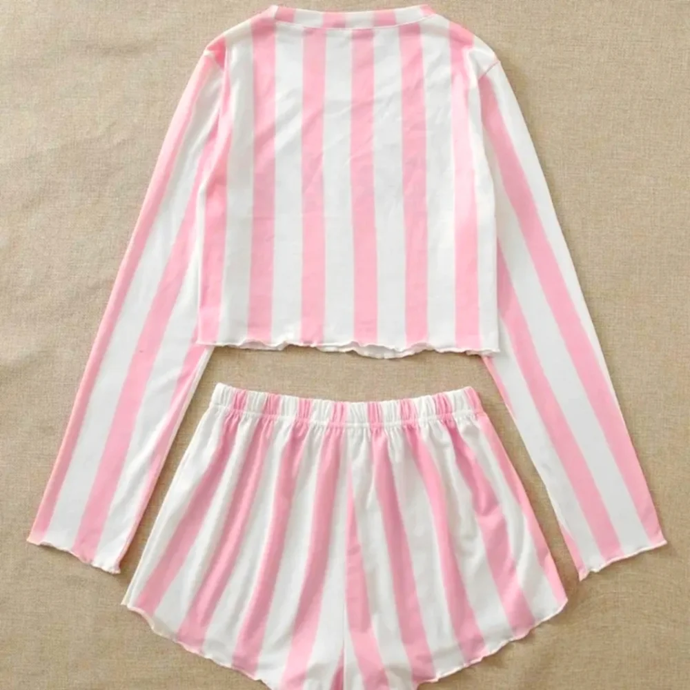 Barbie 2 Piece Lounge Set - Picture 2 of 6